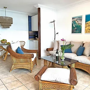 https://sunsuites-carolina.in-canary-islands.com